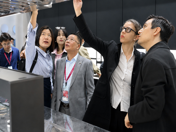 Ningbo Anja Sanitary Kitchenware & Electrical Appliance Co., Ltd. Partner
