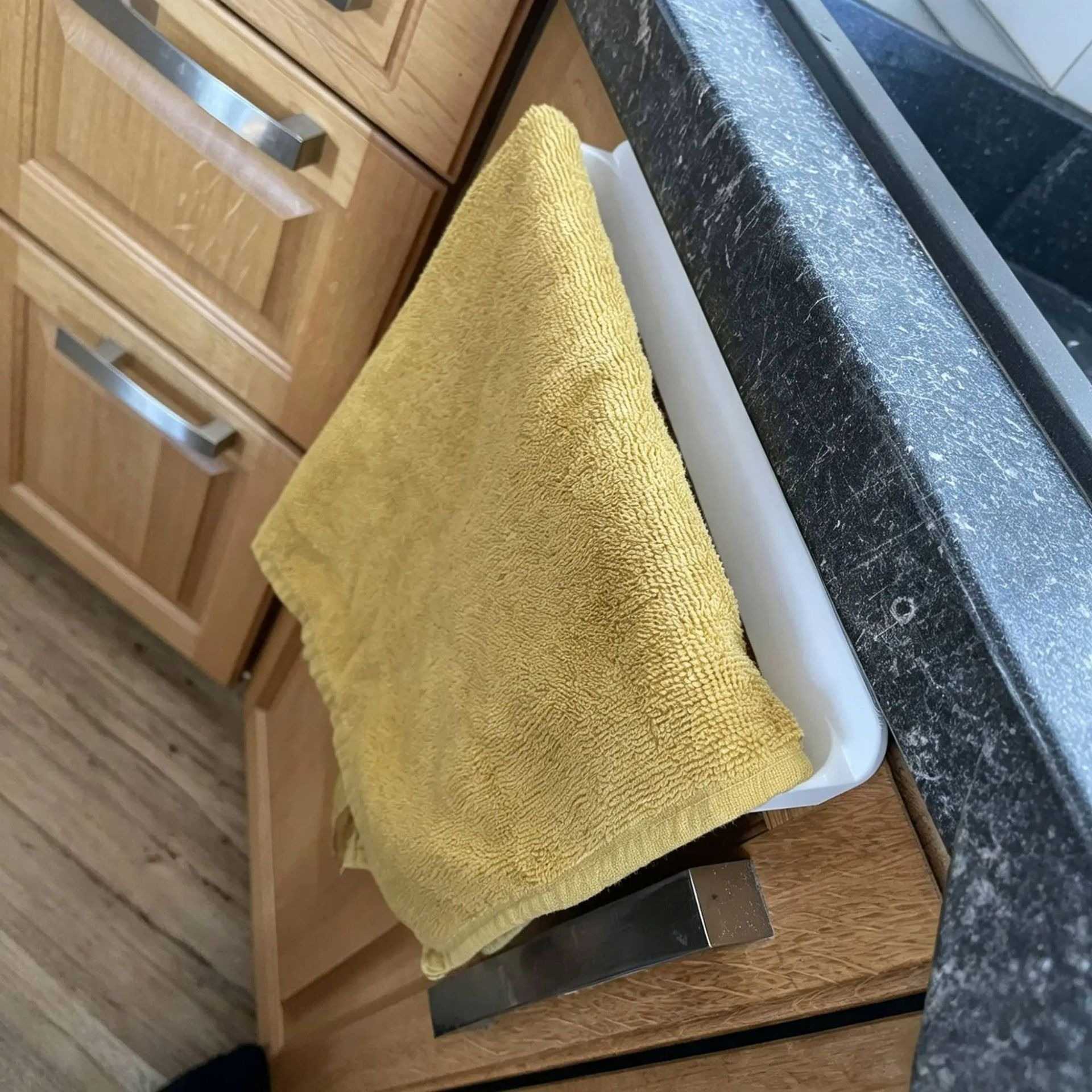 household tools Kitchen cabinet towel rack