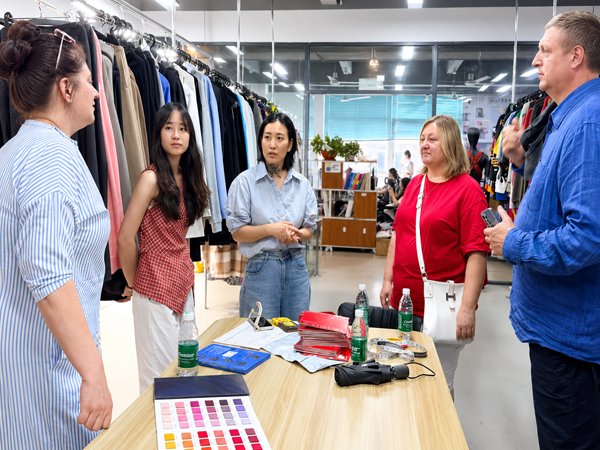 Dongguan Shuimu Nianhua clothing Co., Ltd. Partner