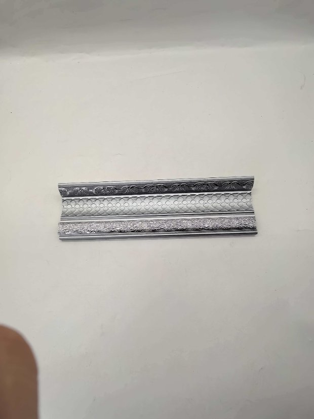 cornice PS Silver Embossed Crown Molding, European Lattice Carved Ceiling Trim