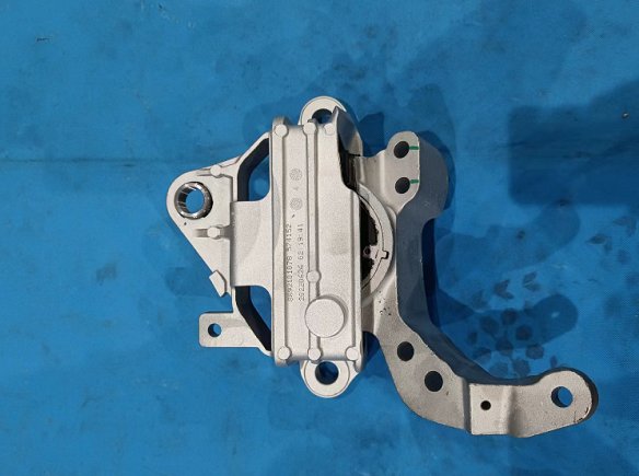 Engine System Parts Engine Mount Kit