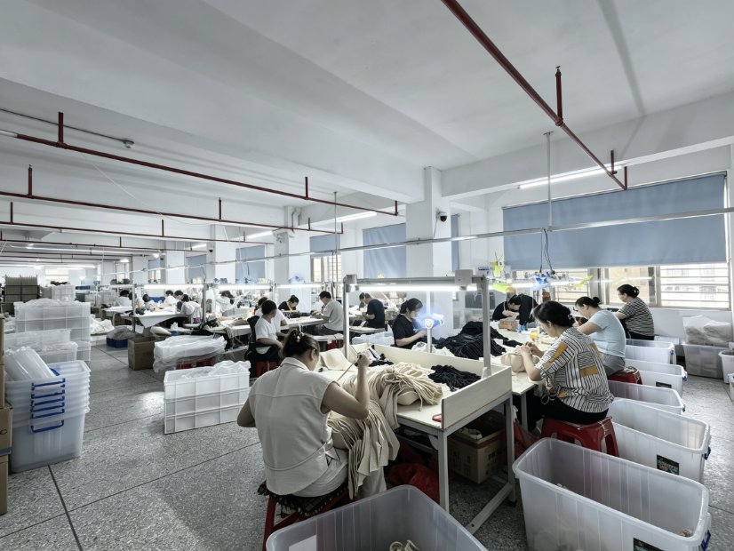 Yiwu Ningjia Garments Co., Ltd. Factory