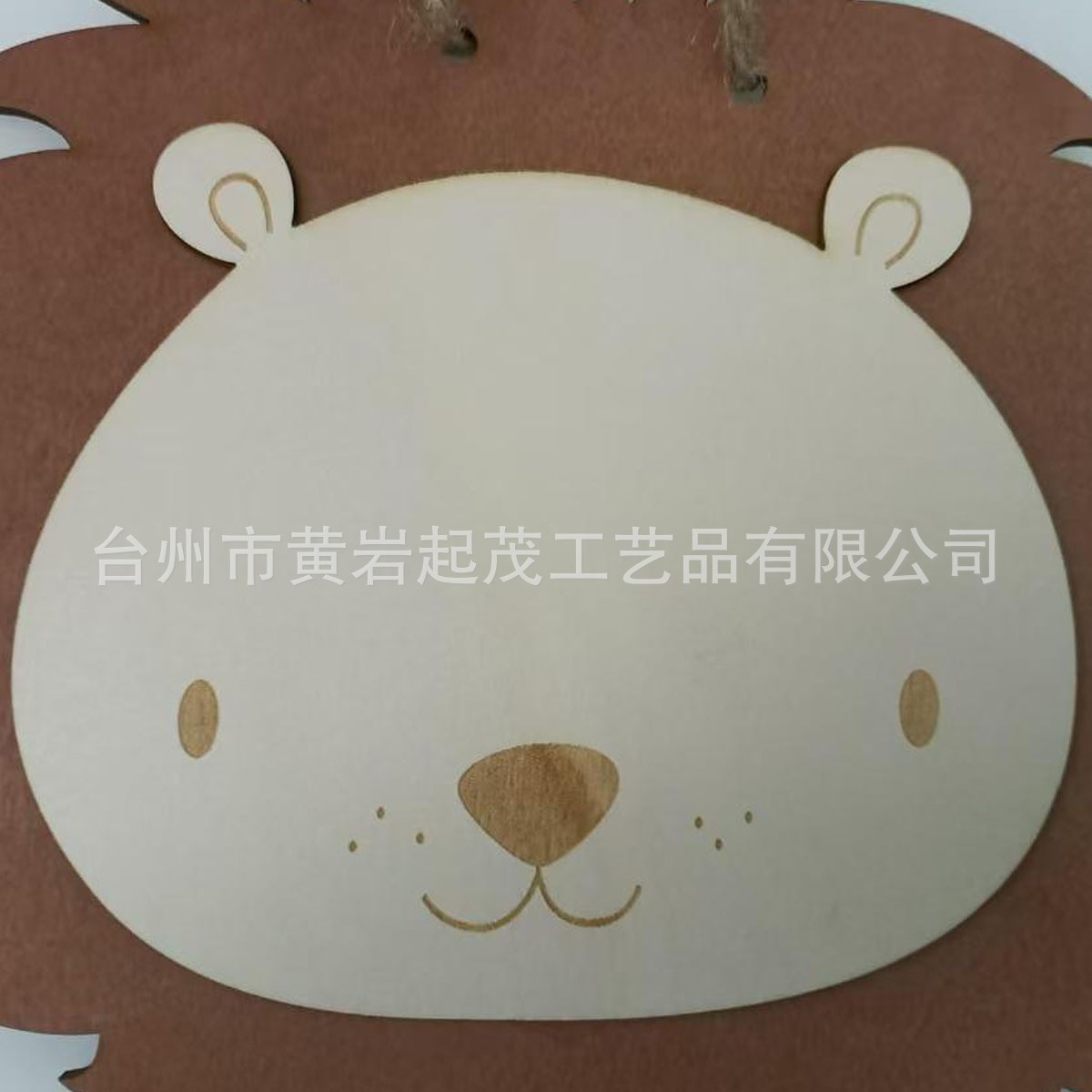 Infant Baptism Wooden Craft Hot-selling Lion Pendant