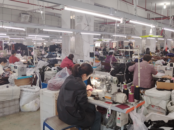 Yiwu Jinsheng Clothing Co., Ltd.