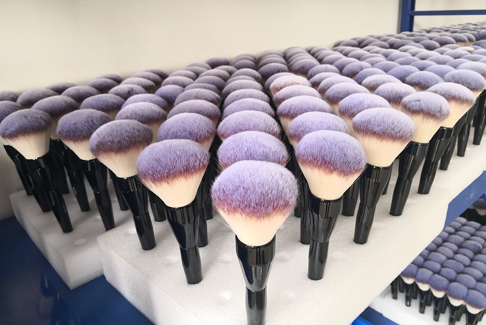 Powder Brush Large Powder Brush Flat Arched Premium Durable Kabuki Makeup Brush Perfect For Blending Liquid,Cream and Flawless Powder,Buffing, Blending