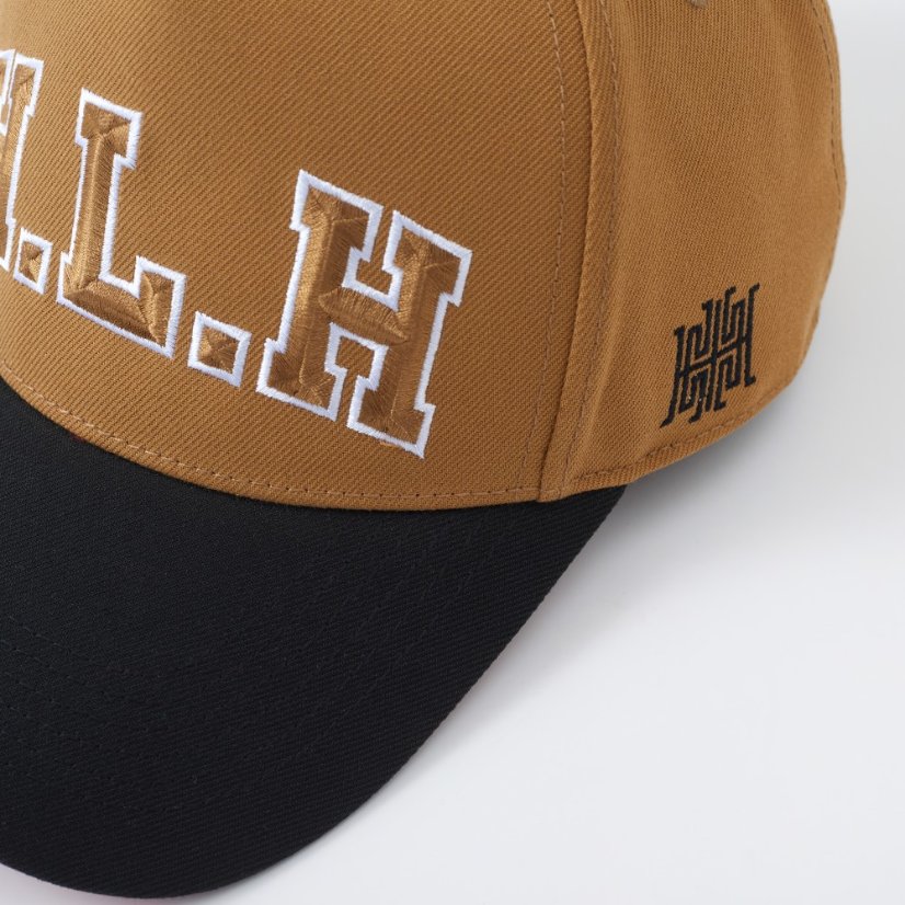 Baseball Cap with Curved Brim Street Hip-Hop Style HLH Letter Embroidered Hard-Top Snapback Cap – Black & Red Contrast Color, Versatile Curved Brim Baseball Cap