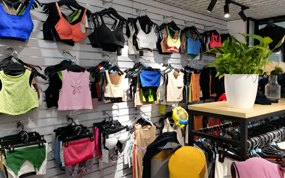 Yiwu Mengbin Clothing Co., Ltd. Factory