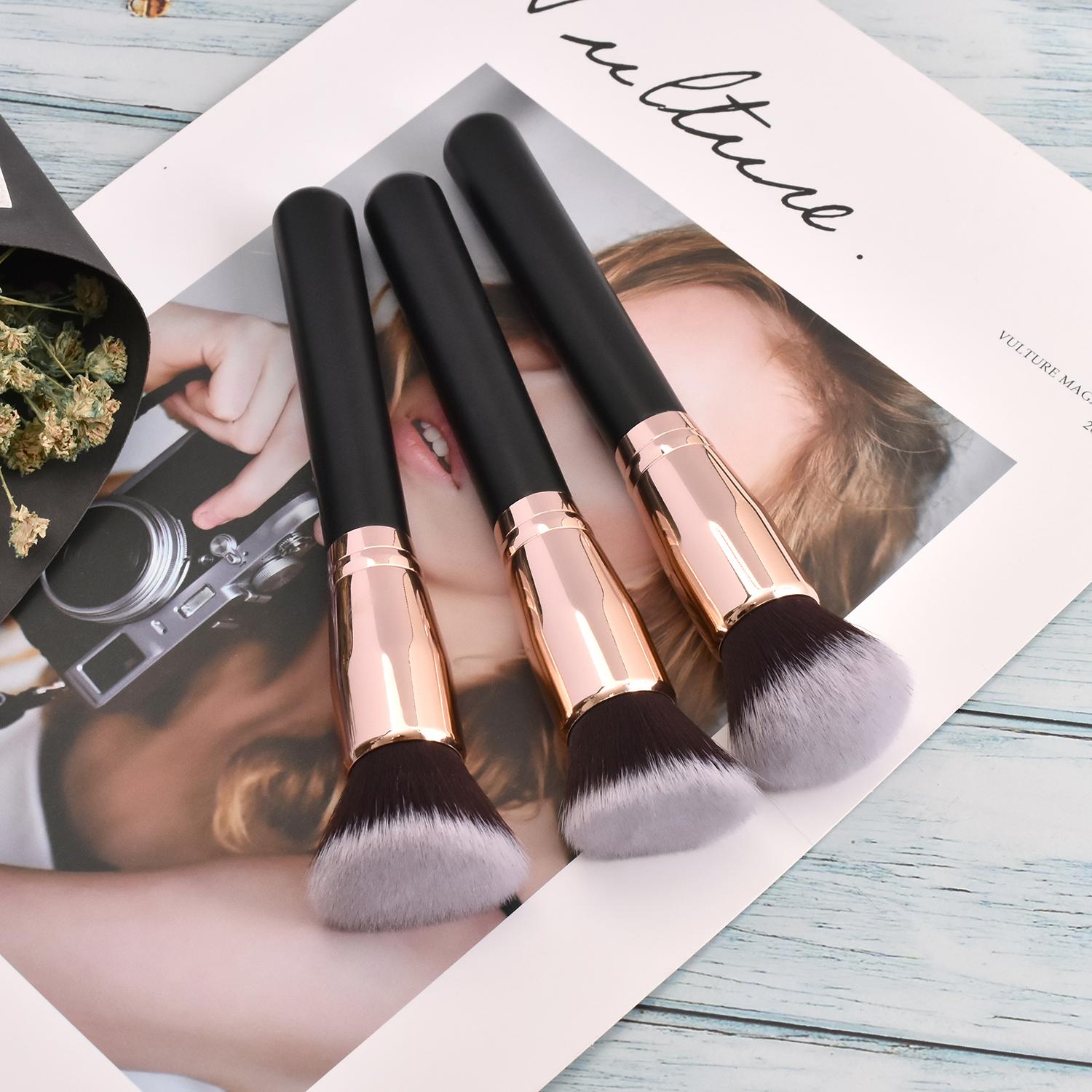 Foundation Brush Foundation Brush/Powder Brush