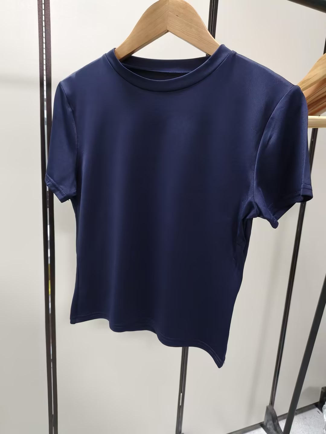 T-shirt Cross-Border Women‘s Cropped T-Shirt | Fitted Round Neck Short Sleeve Tee — Style 2568