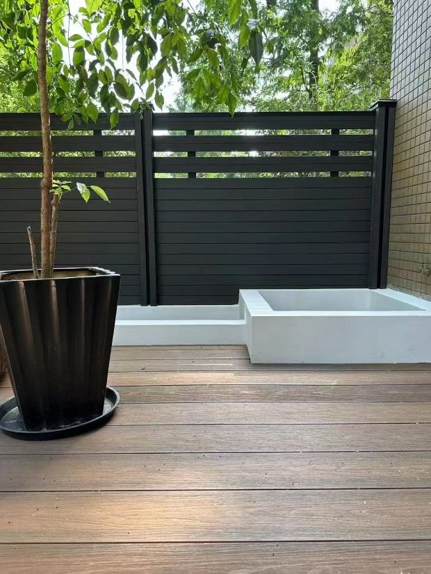 Wood-Plastic Composite Fence First-Generation Fence Board
