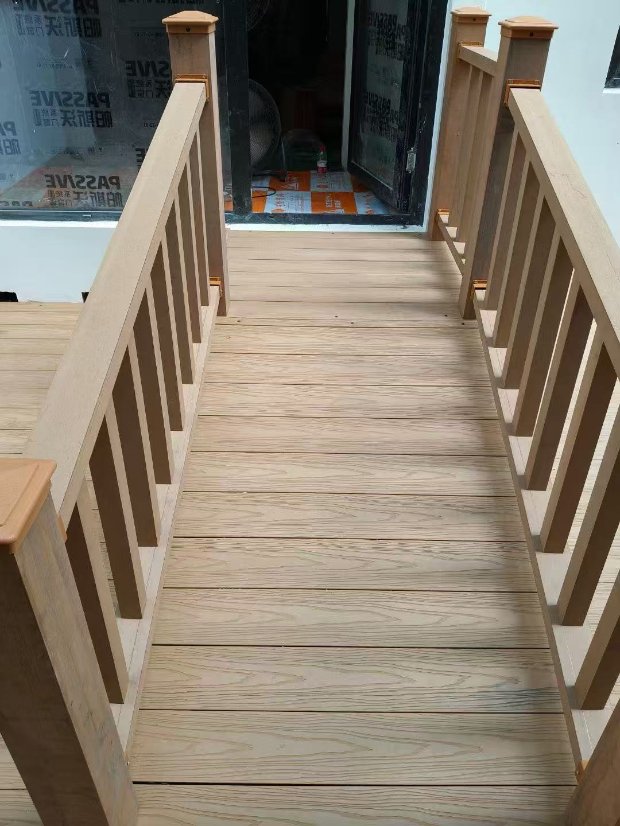 Wood-plastic composite (WPC) flooring Double-Sided Embossed Co-Extruded Decking