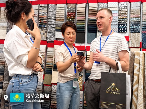 Pujiang Jiajiaku Textile Co., Ltd. Partner