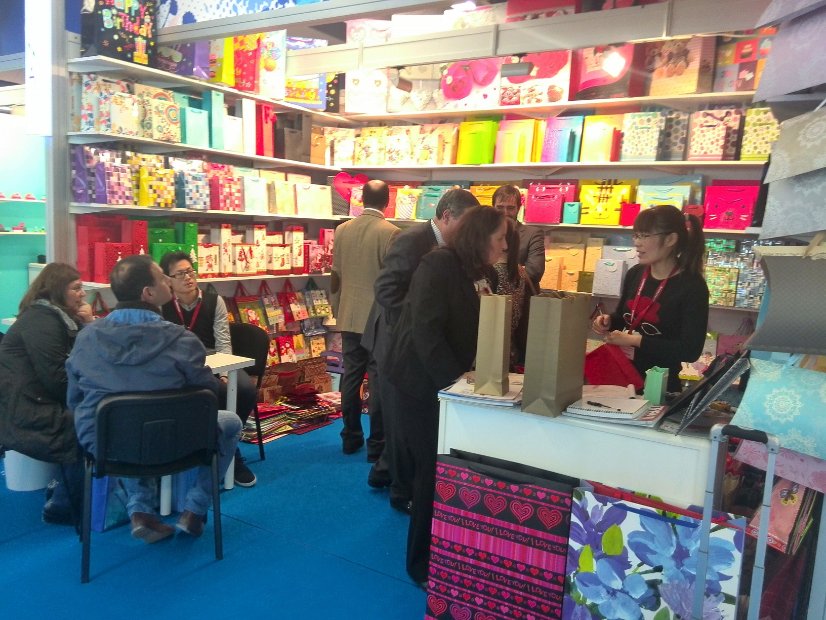 Yiwu Shuangdeli Label Color Printing Co., Ltd. Partner