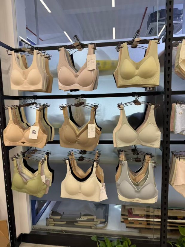 Yiwu Ningjia Garments Co., Ltd. Partner