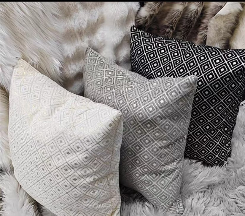 Home Textiles, Cushions & Covers Diamond Jacquard Chenille Cushion Cover