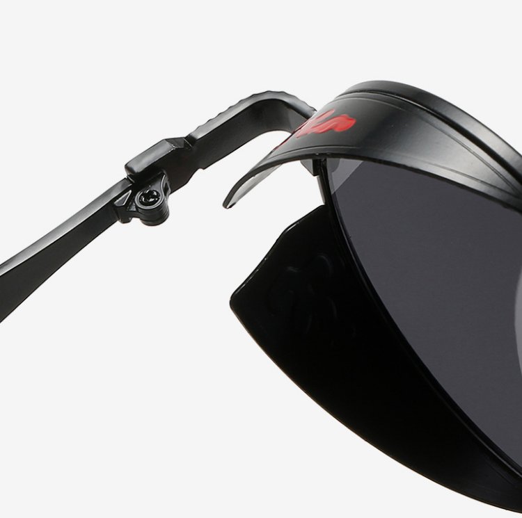 Punk-style sunglasses 371