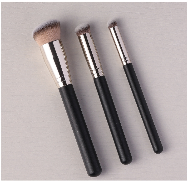 Foundation Brush 170/270/370/191 4pcs make up brush