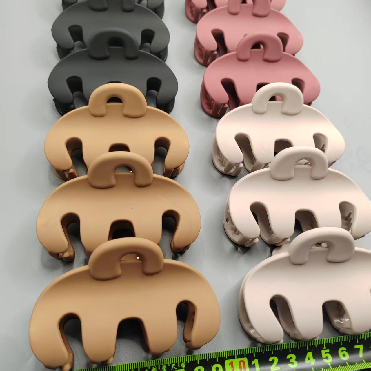 Soft-touch claw clips Soft Rubber Bright Mixed Colors