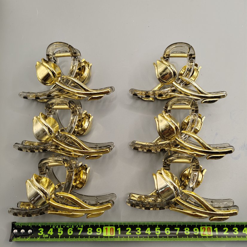 Gold Crisscross Tulip Claw Clip Gold Cross Tulip Hair Claw Clip