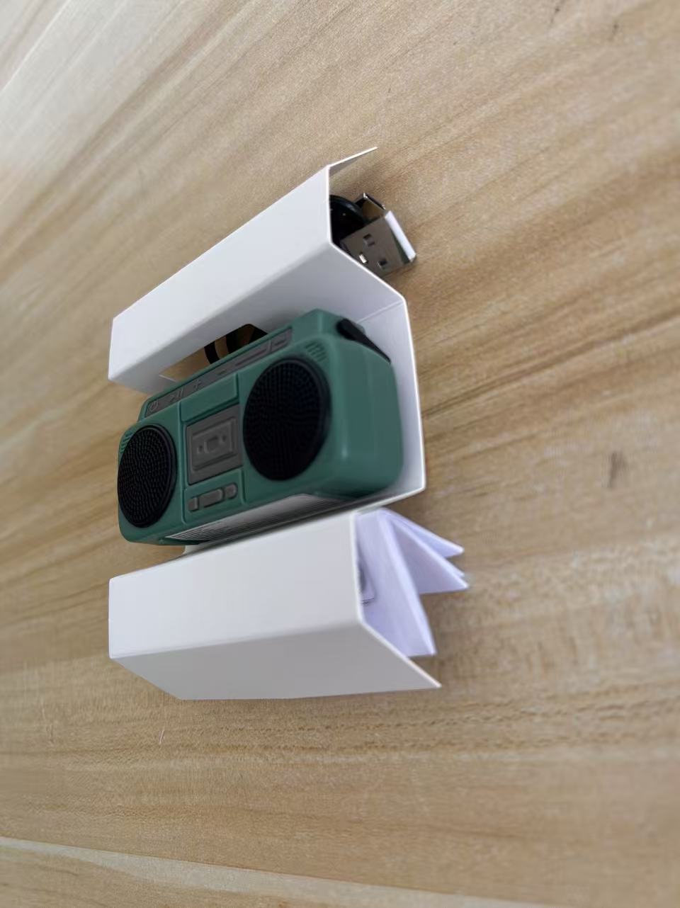 Daily Sundries Bluetooth Speaker