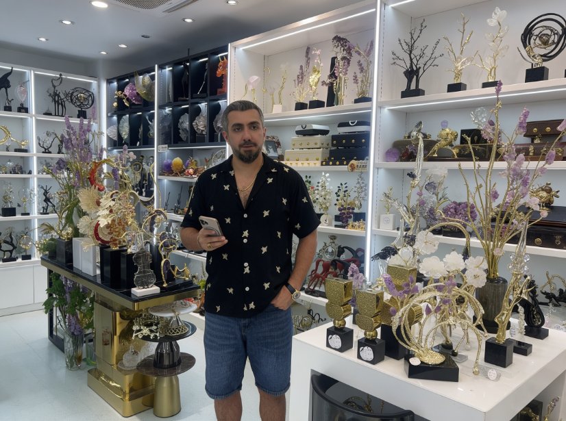 Zhejiang Yitong Arts& Crafts Co.,Ltd. Partner