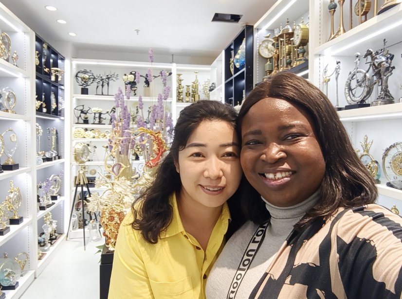 Zhejiang Yitong Arts& Crafts Co.,Ltd. Partner