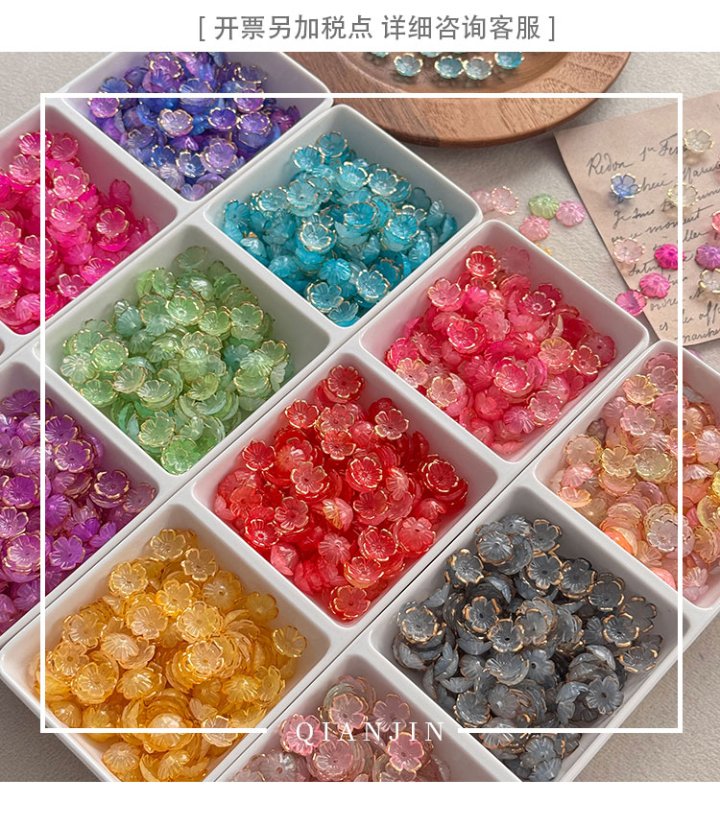Flower & Leaf Shaped Charms Gold-plated five-petaled flower bead