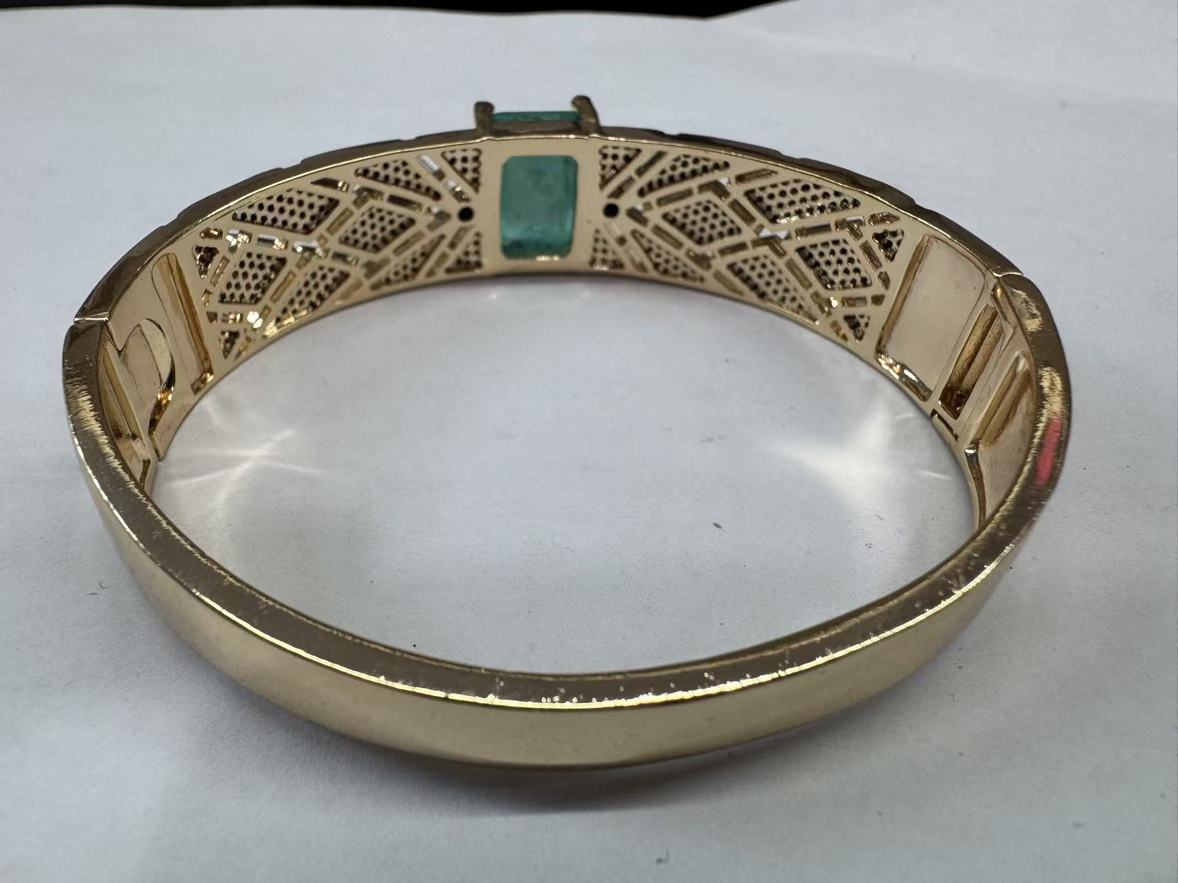 Bracelet Emerald Black Diamond Gold-Tone Bracelet
