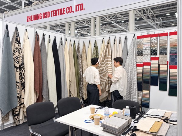 Pujiang Jiajiaku Textile Co., Ltd. Partner