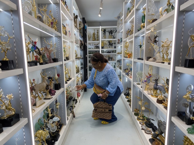 Zhejiang Yitong Arts& Crafts Co.,Ltd. Partner