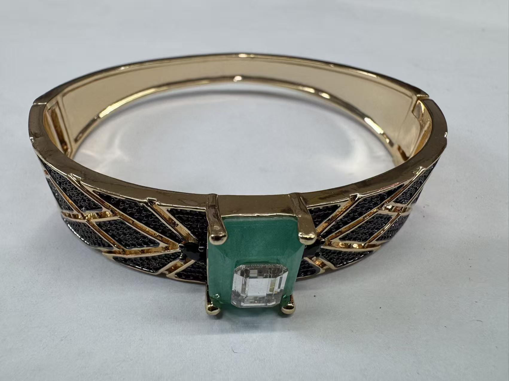 Bracelet Emerald Black Diamond Gold-Tone Bracelet